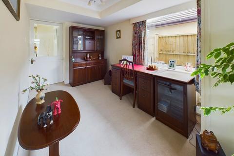 3 Ash Grove, Clevedon, BS21 7JS