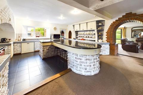 5 bedroom detached house for sale, Ham Lane, Clevedon BS21