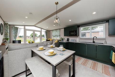 undefined, Eaton, Cheshire CW12