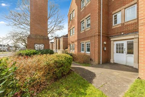 2 bedroom apartment for sale, Leek New Road, Staffordshire ST2