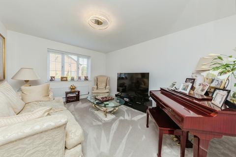 4 bedroom detached house for sale, Elmwood Drive, Cheshire CW12