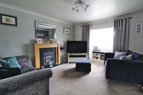 27 Barn Field Close, Colne, BB8 0QB