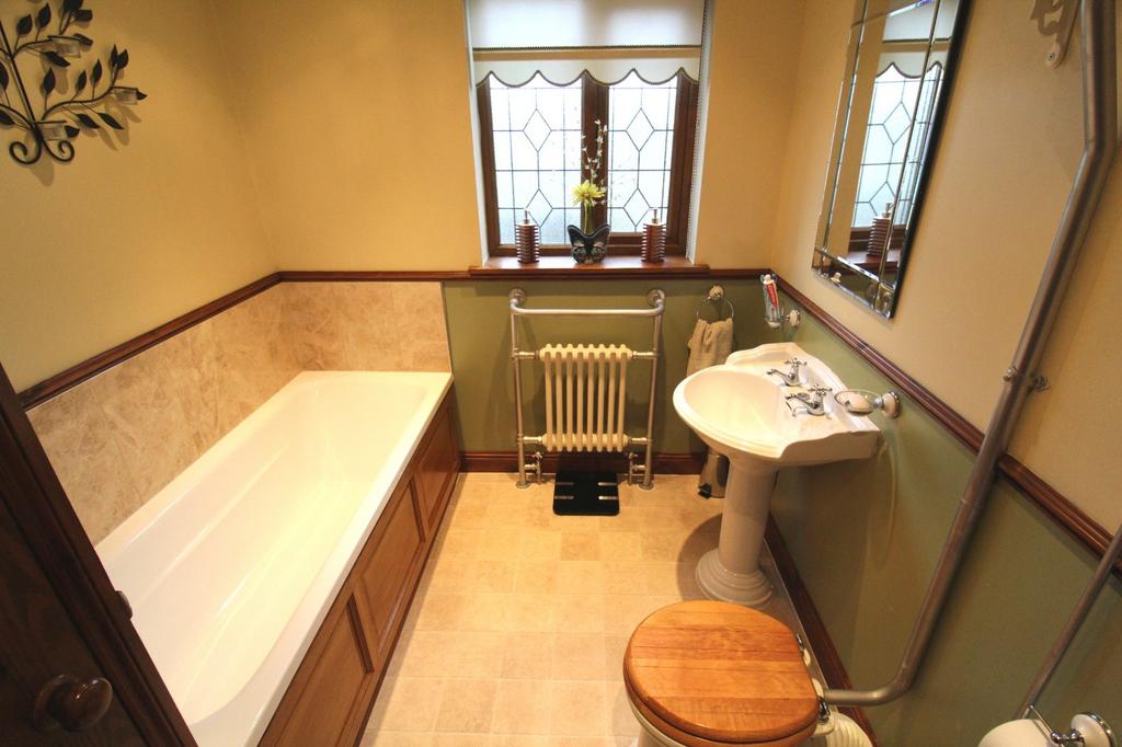 Ensuite Bathroom