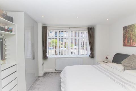 2 bedroom apartment for sale, Excelsior Apartments,  Northwick Road, Harrow, HA1 2NY