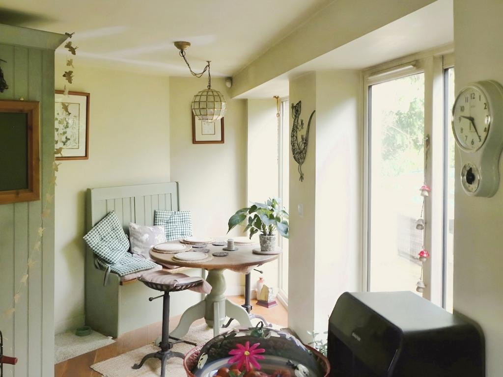 Breakfast Kitchen