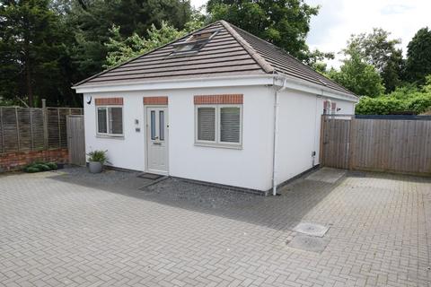 4 bedroom bungalow for sale, Hasilwood Square, Coventry CV3