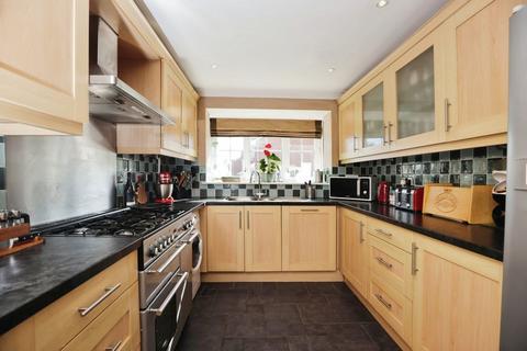 4 bedroom detached house for sale, Laurel Drive, Southam CV47