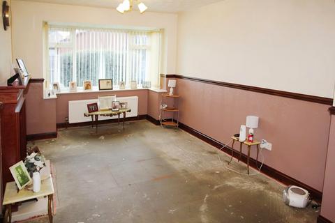 8 Birchfields Court, Leeds, LS14 2JF