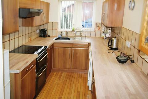 8 Birchfields Court, Leeds, LS14 2JF