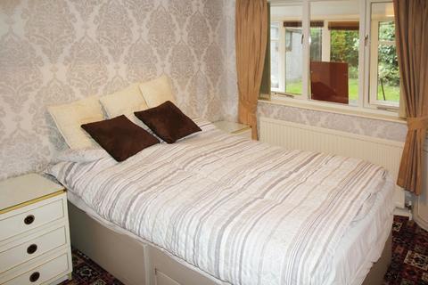 8 Birchfields Court, Leeds, LS14 2JF