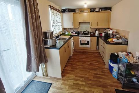 3 bedroom semi-detached house for sale, Parkside View, Leeds LS14