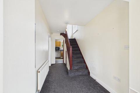 5 bedroom semi-detached house for sale, Stainburn Crescent, Leeds LS17