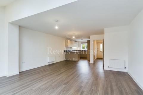 139 Springhead Parkway, Northfleet, Gravesend, DA11 8AD