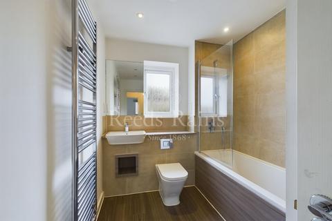 139 Springhead Parkway, Northfleet, Gravesend, DA11 8AD