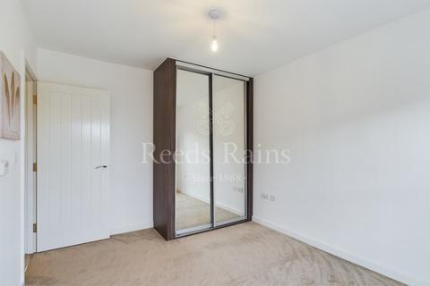 139 Springhead Parkway, Northfleet, Gravesend, DA11 8AD