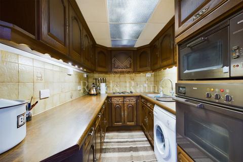 102 Heath Road, Crayford, Dartford, DA1 3NY