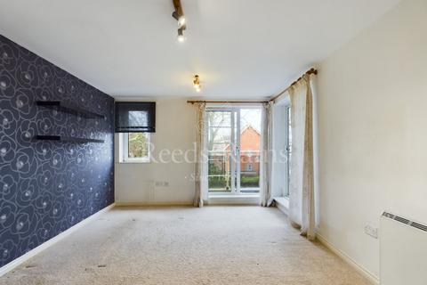 6 Maplehurst Close, Dartford, DA2 7WX