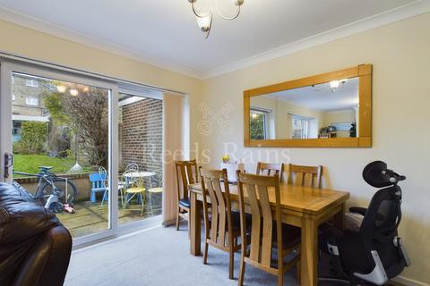 24 Cavell Crescent, Dartford, DA1 5NS