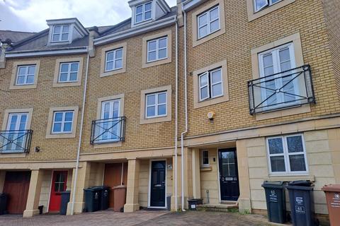 62 Kingfisher Drive, Greenhithe, DA9 9RT