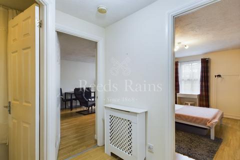 Flat 16, Conisborough Court Osbourne Road, Dartford, DA2 6RH