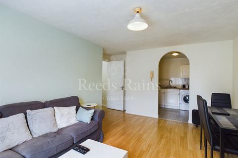 Flat 16, Conisborough Court Osbourne Road, Dartford, DA2 6RH