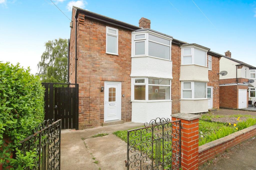 Moor Crescent, Durham DH1 4 bed semidetached house for sale £225,000
