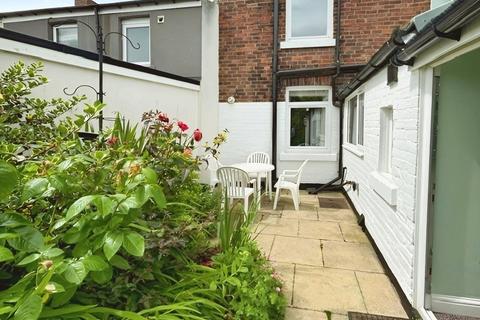 4 bedroom terraced house to rent, Newcastle Road, Durham DH1