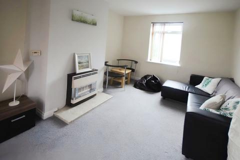 3 bedroom semi-detached house to rent, Maple Avenue, Durham DH1