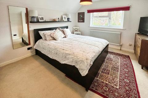 3 bedroom end of terrace house for sale, Piper Hill Avenue, Greater Manchester M22