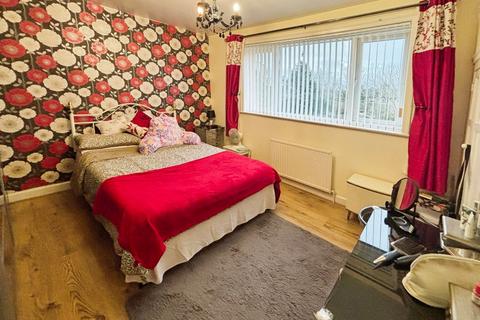 3 bedroom semi-detached house for sale, Avon Road, Greater Manchester M19