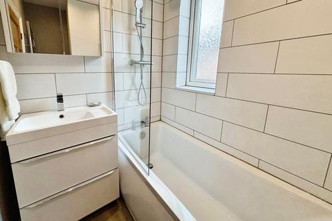 4 Brayside Road, Manchester, M19 1ST