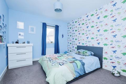 8 Ascot Drive, Laughton Common, Sheffield, S25 3AL