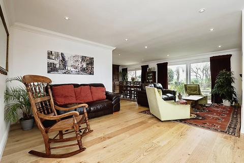 29 Brandsmere Drive, Woodsetts, Worksop, S81 8QN