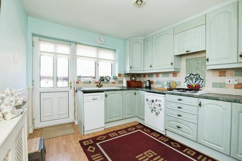 5 bedroom bungalow for sale, Peck Mill View, Sheffield S26