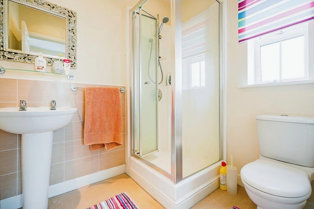 En Suite Shower Room