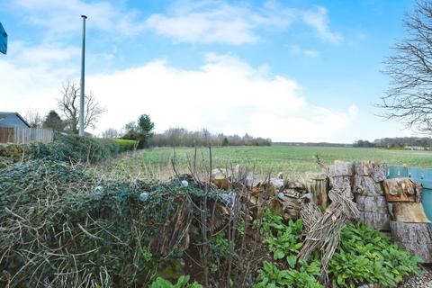 3 bedroom terraced house for sale, New Road, Worksop S81