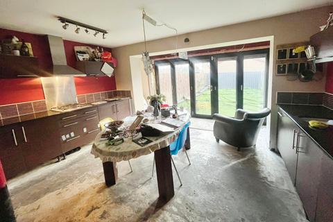 26 Ascot Drive, Laughton Common, Sheffield, S25 3AL