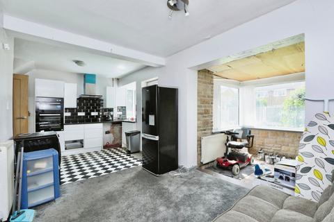 16 Lindale Close, North Anston, Sheffield, S25 4FD