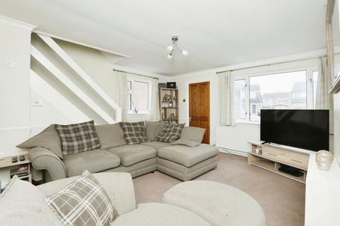 15 Derwent Close, North Anston, Sheffield, S25 4GD