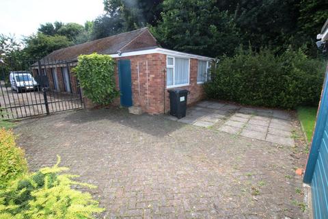 3 bedroom bungalow for sale, Mill Lane, Doncaster DN4