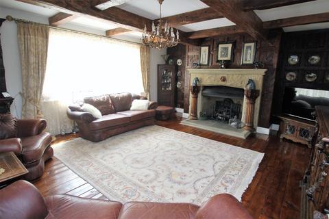 5 bedroom detached house for sale, Thorpe in Balne, South Yorkshire DN6