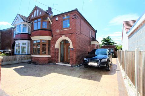 4 bedroom semi-detached house for sale, Somersby Avenue, Doncaster DN5