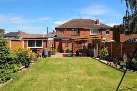 4 bedroom semi-detached house for sale, Somersby Avenue, Doncaster DN5