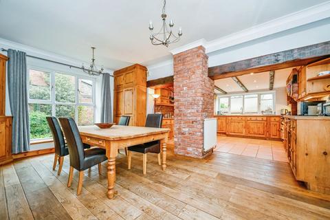 8 bedroom detached house for sale, Stone Road, Stafford ST21