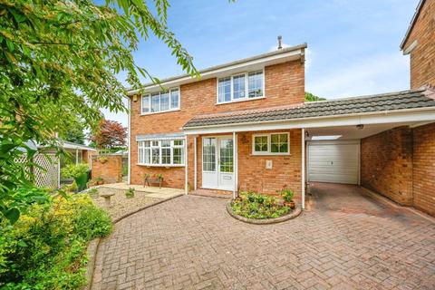 3 Hillside, Eccleshall, Stafford, ST21 6JZ