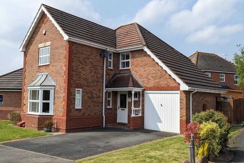 4 bedroom detached house for sale, Tamar Place, Worcestershire WR11