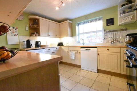 4 bedroom detached house for sale, Tamar Place, Worcestershire WR11