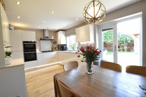 4 bedroom detached house for sale, Brooklands Drive, Worcestershire WR11