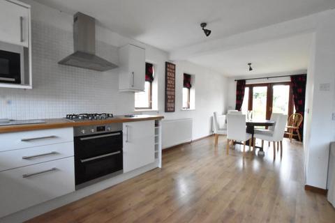 1 Avon Court, Offenham, Evesham, WR11 8RU