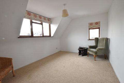 1 Avon Court, Offenham, Evesham, WR11 8RU